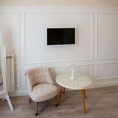 Twins House Bed & Breakfast